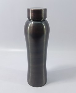 Botella de agua de cobre única personalizada, recipiente de plástico puro negro y marrón 100% con logotipo personalizado a la venta - Product Image 5