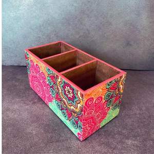 Porte-cuillères en bois à trois étages décoratif, design floral, art de la cuisine, utilisation sur le comptoir, prix de gros de haute qualité - Product Image 3