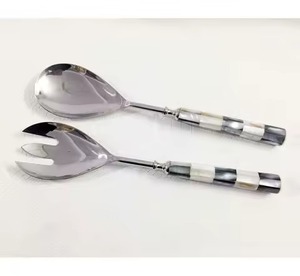 Nouvel arrivage d'ustensiles à salade en acier inoxydable, fourchette et cuillère personnalisés pour hôtel restaurant et maison, ensemble de couverts de serveur, outils de cuisine - Product Image 1