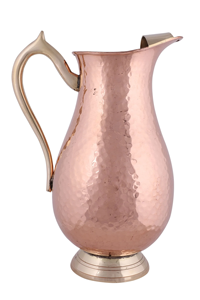 Jarra de Cobre Martillada Artesanal con Asa Geométrica Moderna de Latón para un Uso Doméstico Elegante - Product Image 3