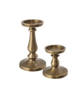 Ensemble de bougeoirs nordiques en laiton Design chaud pour la décoration de table Ensemble de 2 bougeoirs royaux de styles modernes pour mariage et fêtes - Product Image 1