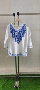 Mới Phong Cách Hợp Thời Trang Ưa Thích Và Thời Trang Của Phụ Nữ Trắng Bông Kurti Với Thêu Đầy Đủ Tay Áo Và Ngắn Kashmiri Top - Product Image 2