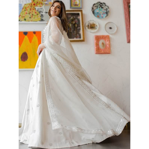 À la mode Vente Chaude Designer Femmes Lehenga Choli De Mariée Lehenga Traditionnel Ethnique Lehenga Choli Blanc Indien Robe De Soirée Femmes - Product Image 5