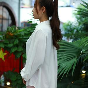 Blusa informal suelta de manga larga para mujer, Top Formal transpirable y ramio de lino tejido con patrón a cuadros de rayón, venta al por mayor - Product Image 2