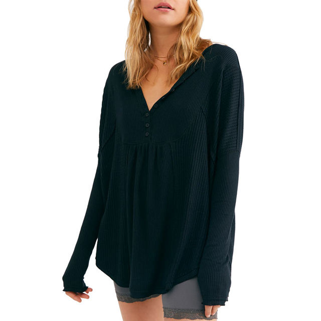 มีสีเขียวขุ่น