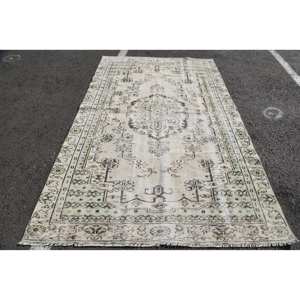 Alfombra de Área Jacquard Lavable de Poliéster con Diseño Clásico de Patchwork, Color Beige Verde Tradicional, 5.5 x 9 pies, Estilo Turco Vintage - Product Image 1