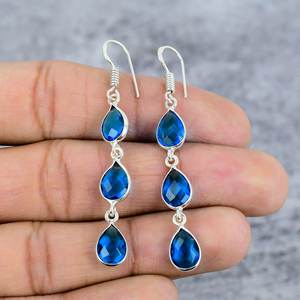 Boucles d'oreilles pendantes en topaze bleue à trois pierres précieuses, faites à la main en argent sterling 925, boucles d'oreilles tendance et imposantes pour mariage, fête ou cadeau - Product Image 2