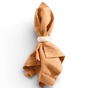 Anillo para Servilletas de Piedra Natural con Acabado Pulido Liso para Decoración Rústica Neutral de Mantelería, Único - Product Image 1