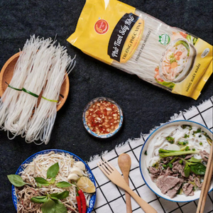 บะหมี่ข้าวสดคุณภาพสูง บรรจุภัณฑ์แบบถุง ขายส่ง เกรดพรีเมียม 200 กรัม ข้าว 85% น้ำสะอาด 15% อาหารแห้งเวียดนาม วุ้นเส้นข้าว - Product Image 1