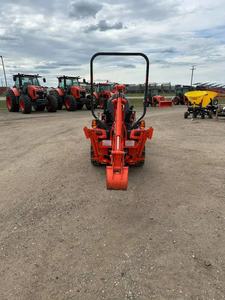 รถแทรกเตอร์ขนาดเล็กคูโบต้า BX23S เครื่องยนต์ดีเซล ขับเคลื่อน 4 ล้อ พร้อมที่ตักด้านหน้าและหลัง สำหรับงานฟาร์มและก่อสร้าง - Product Image 3