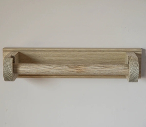 Porte-rouleau de cuisine mural en chêne auto-adhésif mural adapté au porte-serviettes de cuisine et de salle de bain - Product Image 4