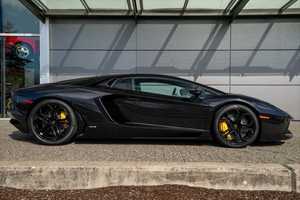 2013 para Diablo LP700-4 Convertible Turbo Automático, Interior Oscuro, Asientos de Tela, Neumáticos R17, Volante a la Izquierda - Product Image 3