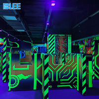 Sistema de Arena de Laser Tag Comercial Personalizado, Equipo de Juego de Disparos Multijugador para Interiores, para Parques de Diversiones y FEC