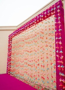 พวงเชือกตาข่ายหลากสีฉากหลังเวทีใหญ่ของตกแต่งงานแต่งงานที่แขวนติดผนังงานปาร์ตี้เทศกาลอินเทรนด์ไอเดียตกแต่ง - Product Image 2