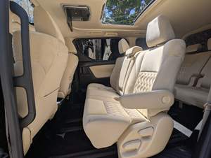 รถยนต์โตโยต้าอัลฟาร์ดมือสอง ปี 2019 พวงมาลัยซ้าย/ขวา - Product Image 4