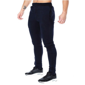 Pantalon de jogging respirant grande taille pour hommes Pantalon de survêtement décontracté avec décoration brodée pour la course à pied en salle de sport - Product Image 1