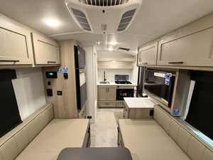 Increíble Remolque Moderno en Forma de Lágrima, Ligero y Plegable, con Suspensión Independiente, Impermeable, para 4 Personas, Ideal para Viajes y Campamentos - Product Image 2