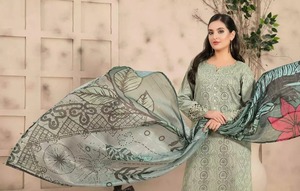 ชุดสัลวาร์ คามีซ ผ้าไหมและเรยอนคุณภาพสูงสำหรับผู้หญิง สไตล์คลาสสิก ดีไซน์ใหม่ ปี 2019 จากอินเดียและปากีสถาน - Product Image 4