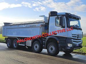 Camion benne d'occasion Mercedes-Benz Arocs 4245 8x4 Euro 6 30t Diesel, conduite à gauche, poids lourd, modèle 2022 - Product Image 3
