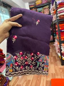 Sari de Mujer, Suave y Texturizado, con Bordado Completo y Blusa a Juego, Hecho en India, Disponible en Stock - Product Image 3