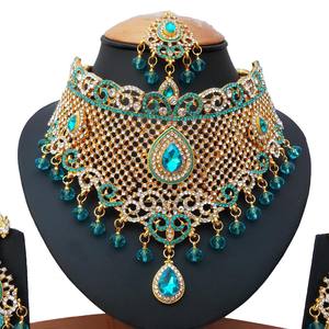 ชุดเครื่องประดับโบราณ ทำด้วยมือจากเซอร์โคเนีย ชุบทอง ดีไซน์ดอกไม้ ประกอบด้วยสร้อยคอ ต่างหู และมงกุฎ (มังติกะ) สำหรับงานแต่งงาน งานเลี้ยง ผู้หญิง - Product Image 2