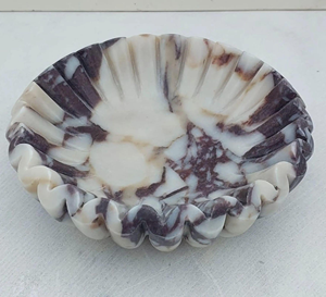 Bol à salade et à fruits en résine écologique fait à la main avec texture en spirale aquatique, design traditionnel pour les fêtes - Product Image 1