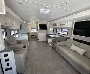 2020-2023 2022 Used Coachmens RV Mirada 35OS MotorHome Class A with Toilet Bathroom Spacious Interiors Export Worldwide - Product Image 3