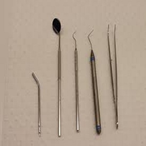 อุปกรณ์ทันตกรรมที่จำเป็นทำจากสแตนเลสเครื่องมือผ่าตัดตามสั่งคุณภาพสูงที่มีความต้องการสูง - Product Image 1