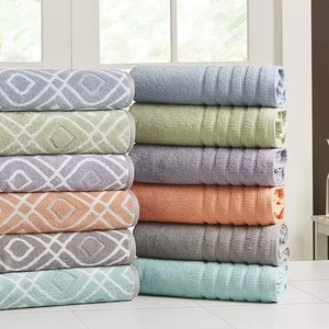 Serviette en coton jacquard extra large, séchage rapide et marque personnalisée pour la maison et l'hôtellerie - Product Image 4