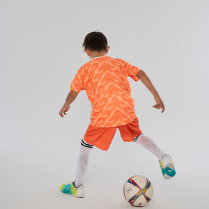 Conjunto de Uniforme de Fútbol para Hombre OEM 2026, Equipación Deportiva para Equipos Europeos, Personalizable con Logotipo, Ligero y Corto - Product Image 5