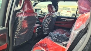 Nuovissimo Lexus LX 600 F Sport Nero 2025, SUV a Benzina 3.5L, 7 Posti, 409 CV, 6 Cilindri, Trasmissione Automatica, Guida a Sinistra - Product Image 4