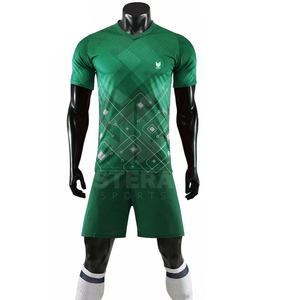 Nouvelle arrivée, uniforme de football pour hommes, sur mesure, design exclusif, meilleure qualité, short respirant, séchage rapide, équipement d'entraînement optimal - Product Image 2
