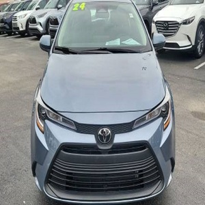 Toyota Corolla LE CVT Sedán 2024 Gasolina/Petrolio con Techo Solar Panorámico - Product Image 1