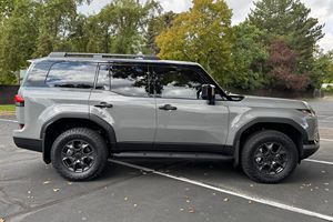 Lexus GX 550 Overtrail+ ปี 2025 มือสอง - Product Image 2