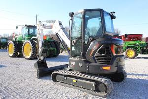 Bobcat เครื่องขุดขนาดเล็ก1-7ตันชิ้นส่วนหลักที่มีน้ำหนักในการทำงาน E48R2มอเตอร์แบริ่งเครื่องยนต์ปั๊มกระปุกเกียร์ตีนตะขาบ - Product Image 4