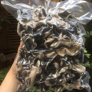 Hongo de oreja de madera seca Natural cultivada vietnamita Comida vegana saludable y cocina Tapa sazonada procesada - Product Image 1