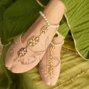 Service OEM, Dernier Style, Khussa en Velours pour Femmes, Léger, Imprimé, Antidérapant, Haute Qualité, Design Tendance, Vente Chaude - Product Image 3