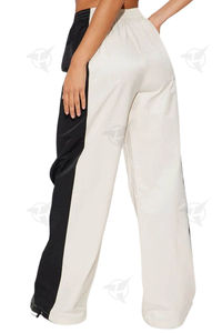 Veste coupe-vent multi-panneaux unisexe fabriquée au Pakistan en 2026, imperméable et coupe-vent, à capuche, légère, avec fermeture éclair et poches - Product Image 6