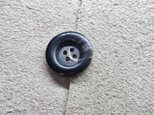 Bouton brut en corne de buffle naturelle de qualité supérieure pour accessoires vestimentaires - Product Image 5