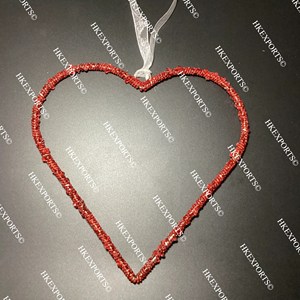 Ornements suspendus de perles multicolores faites à la main Décoration de Noël en forme de coeur unique pour un usage domestique Article décoratif de vacances de fête - Product Image 3