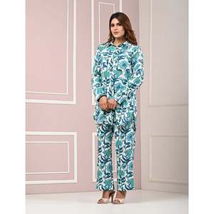 Conjunto de Dos Piezas de Algodón Estampado Verde Mar para Mujer, Talla XS, con Patrón Floral, Lazo, Botones y Plumas, Estilo Informal Holgado para Verano y Otoño - Product Image 3