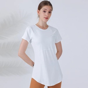 Camiseta informal de algodón de gran tamaño para mujer, cuello redondo, manga corta, suave, transpirable, relajada, sencilla, básica, de verano, para uso diario - Product Image 3