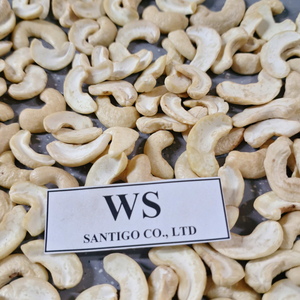 Prêt à expédier Kaju Badam SANTIGO Noix de cajou brisées Noix de cajou WS Blanc fendu OEM, ODM Emballage - Product Image 1