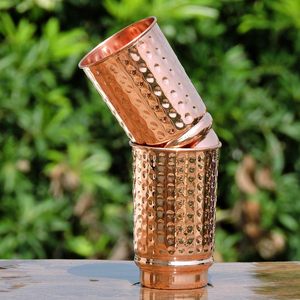 Verre en métal de cuivre martelé à la main pour servir de l'eau pour restaurant maison hôtel à bas prix d'Inde - Product Image 3