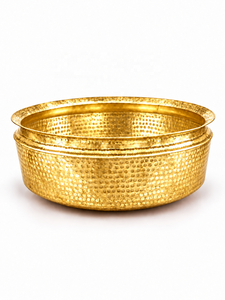 Bassin de pédicure doré en métal martelé, finition or, pour bain de pieds, lavage et trempage des pieds - Product Image 1