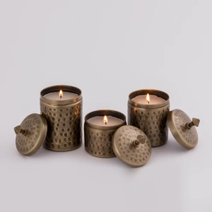 Tarros de velas vacíos de Metal de latón con aspecto de moda, diseño martillado, contenedor perfumado chapado en oro, soporte votivo de Navidad, tapa hecha a mano - Product Image 2