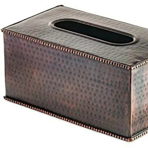 Boîte à mouchoirs antique martelée en cuivre avec design personnalisable, parfaite pour la vaisselle élégante et le rangement des serviettes - Product Image 1