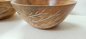 Cuenco de madera artesanal hecho a medida, hecho de madera de alta calidad. Ideal para servir como un impresionante acento decorativo - Product Image 5