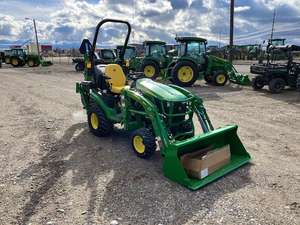 รถแทรกเตอร์ John Deere 1025R พร้อมอุปกรณ์ตักดิน เครื่องตัดหญ้า และรถขุดหลังคาบล็อก ขายในสหรัฐอเมริกาและยุโรป จัดส่งรวดเร็ว - Product Image 4