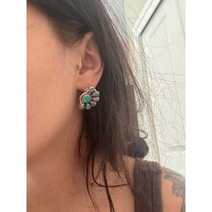 Southwest Handmade Multi Stone <b>Sterling</b> <b>Silver</b> Flower <b>Stud</b> <b>Earrings</b> - Product Image 2